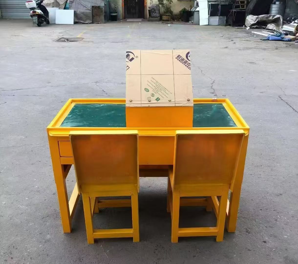 红古防静电导通桌井下煤矿火工品发放桌：危险品流转的安全守护者